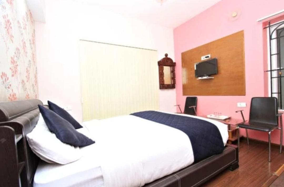 אוטי Savi'S Home Stay חדר תמונה